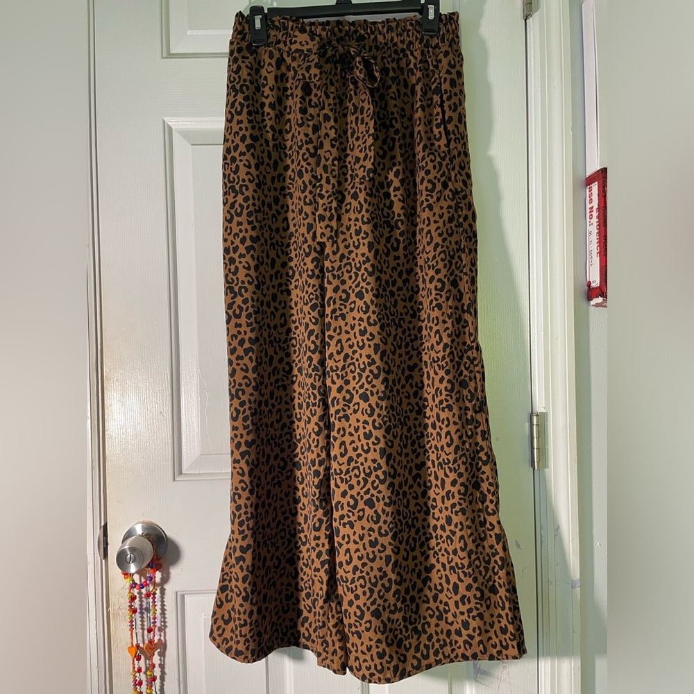 Cheetah Print Wide Leg Pants